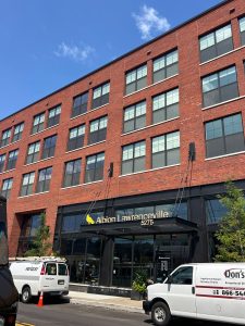 5275 Butler Street - Albion